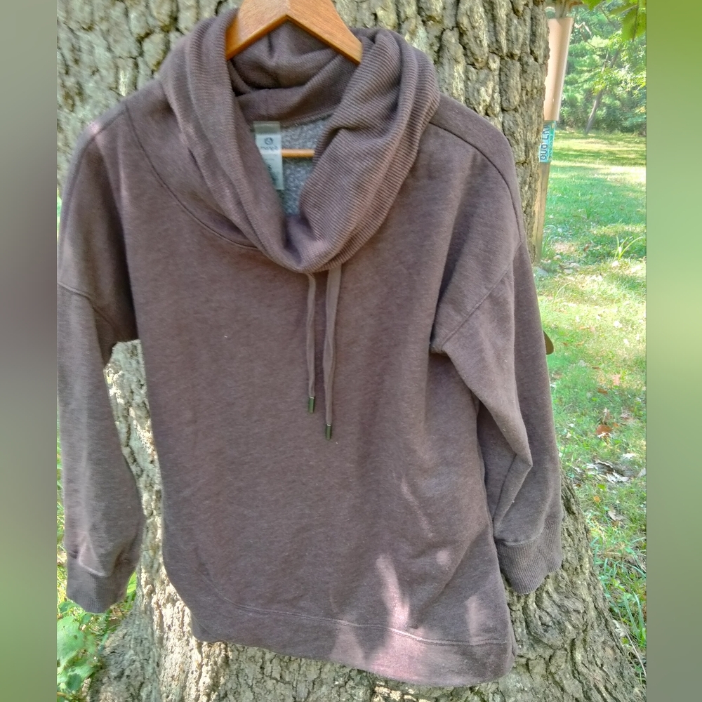 ⬇️Price Drop!⬇️ Mono B Sweatshirt in size S